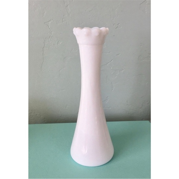 Vintage hobnail around rim milk glass flower vase ring fire milk glass bud vase - Picture 4 of 13